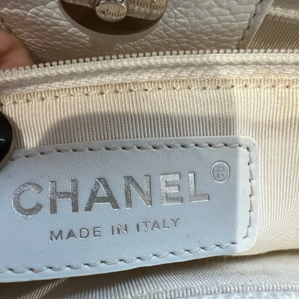 Chanel Executive Cerf Tote bag - Picture 12 of 15